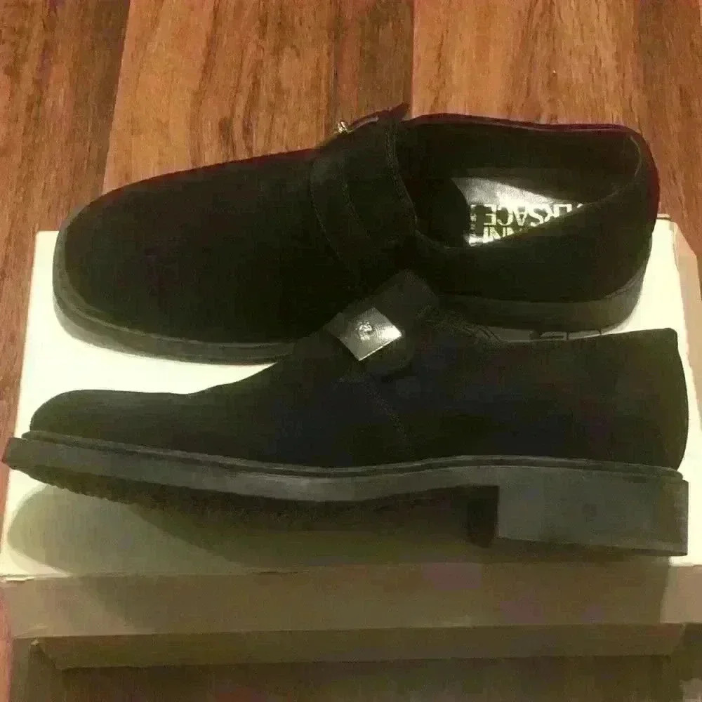 Men’s Gianni Versace suede loafers! - Picture 2 of 3
